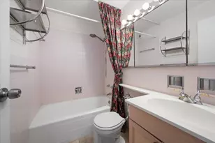 3550 N Lake Shore Dr, Chicago, IL 60657 - Photo 23