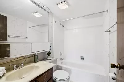 625 W Huntington Commons Road #405, Mount Prospect, IL 60056 - Photo 17