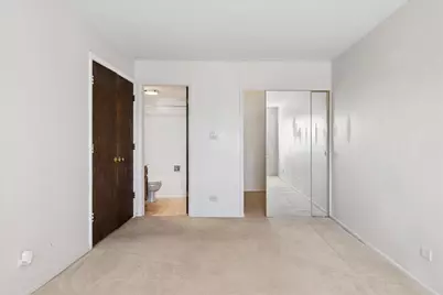 625 W Huntington Commons Road #405, Mount Prospect, IL 60056 - Photo 13