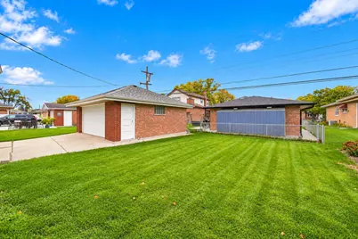 10118 S Karlov Avenue, Oak Lawn, IL 60453 - Photo 19