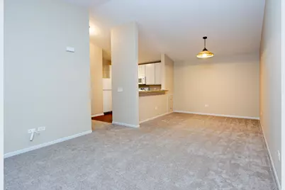 427 Silverstone Drive #427, Carpentersville, IL 60110 - Photo 5