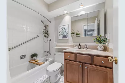 2025 Sherman Avenue #201, Evanston, IL 60201 - Photo 15