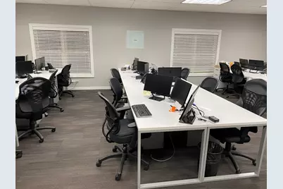 [Address not provided], Buffalo Grove, IL 60089 - Photo 15