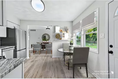 27 Evergreen Street, Elk Grove Village, IL 60007 - Photo 13