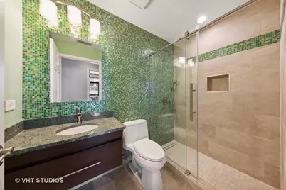 33 W Huron Street #607, Chicago, IL 60654 - Photo 9