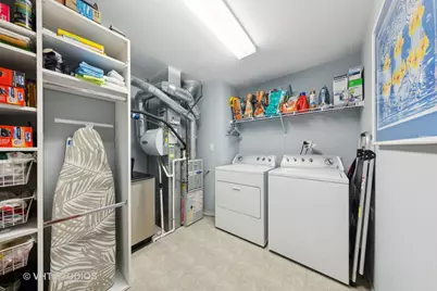 33 W Huron Street #607, Chicago, IL 60654 - Photo 15