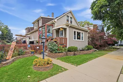 4818 N Menard Avenue, Chicago, IL 60630 - Photo 1