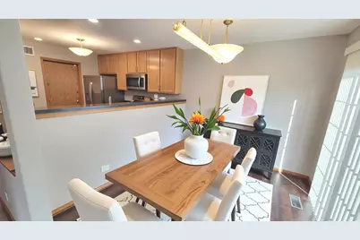 32457 N Rushmore Avenue, Lakemoor, IL 60051 - Photo 5