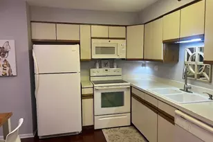 4221 Saratoga Ave, Downers Grove, IL 60515 - Photo 9