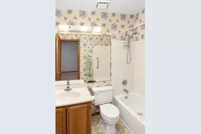 7510 Washington Street, Hanover Park, IL 60133 - Photo 11