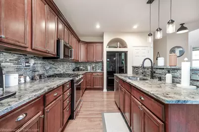124 Remington Drive, Saint Charles, IL 60175 - Photo 3