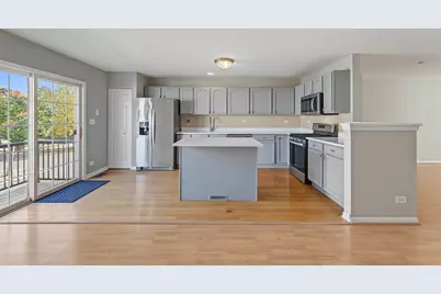 882 S Insignia Court, Palatine, IL 60067 - Photo 7