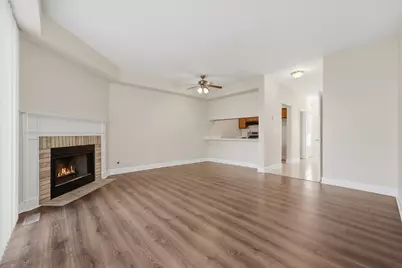 122 Golfview Drive #NA, Glendale Heights, IL 60139 - Photo 9