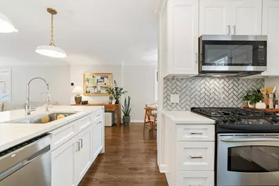 428 W Wellington Avenue #B, Chicago, IL 60657 - Photo 9