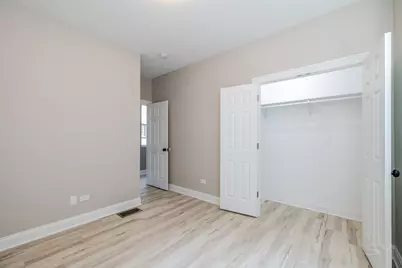 1127 N Parkside Avenue, Chicago, IL 60651 - Photo 7