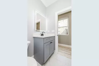 1127 N Parkside Avenue, Chicago, IL 60651 - Photo 17