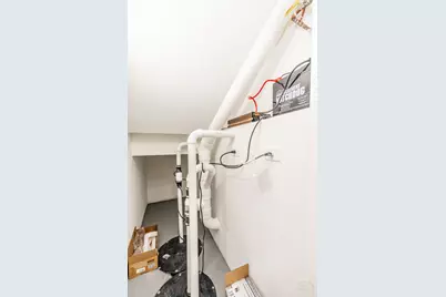 1127 N Parkside Avenue, Chicago, IL 60651 - Photo 21