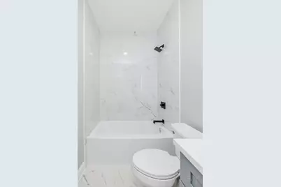 1127 N Parkside Avenue, Chicago, IL 60651 - Photo 11