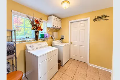 11 Monarch Drive, Streamwood, IL 60107 - Photo 17