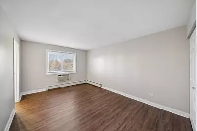260 Shorewood Drive #2B, Glendale Heights, IL 60139 - Photo 9