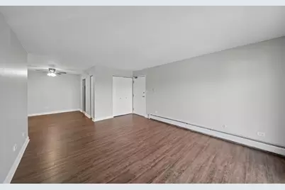 260 Shorewood Drive #2B, Glendale Heights, IL 60139 - Photo 3