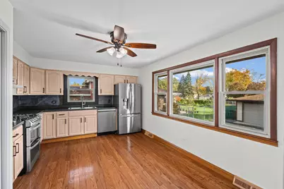 10613 S Terry Drive, Palos Hills, IL 60465 - Photo 7