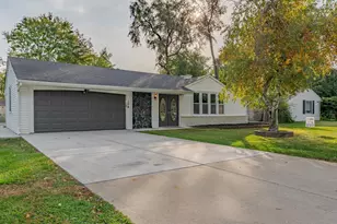 104 Lawton Ln, Bolingbrook, IL 60440 - Photo 1
