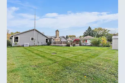 217 Oakleaf Road, Lake in the Hills, IL 60156 - Photo 19