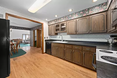 11115 S Oak Park Avenue, Worth, IL 60482 - Photo 13