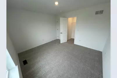 569 Lismore Circle, Elgin, IL 60124 - Photo 19