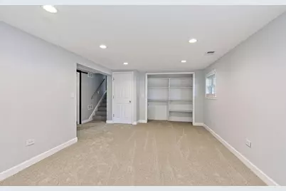 555 Lowden Avenue, Glen Ellyn, IL 60137 - Photo 21
