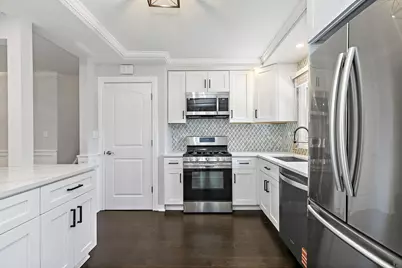 555 Lowden Avenue, Glen Ellyn, IL 60137 - Photo 7