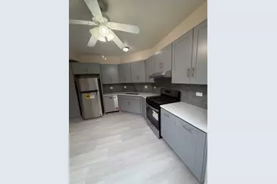 715 Astor Lane #201, Wheeling, IL 60090 - Photo 3