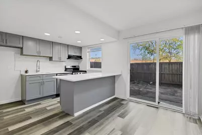 1710 Ardwick Drive, Hoffman Estates, IL 60169 - Photo 5