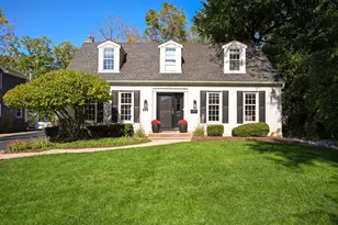 180 Cranston Ct, Glen Ellyn, IL 60137 - Photo 1