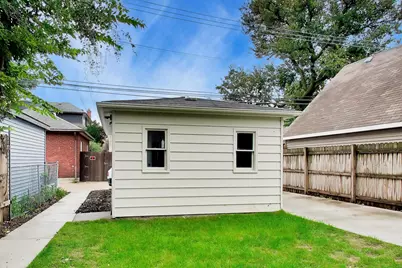 2155 W Touhy Avenue, Chicago, IL 60645 - Photo 43