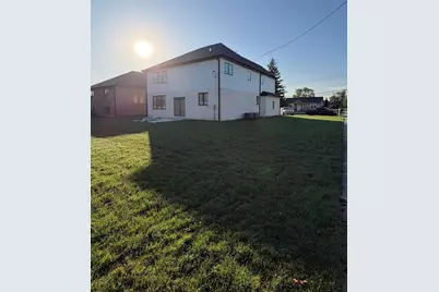 6558 W 85th Street, Burbank, IL 60459 - Photo 3