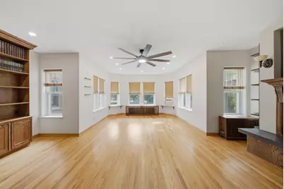 2640 W Logan Boulevard #102, Chicago, IL 60647 - Photo 3