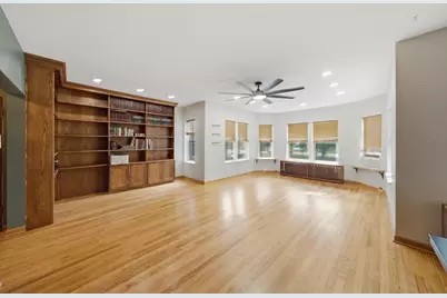 2640 W Logan Boulevard #102, Chicago, IL 60647 - Photo 5