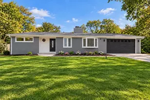 21W270 Temple Dr, Itasca, IL 60143 - Photo 1
