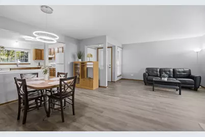 2146 Southwind Circle, Schaumburg, IL 60194 - Photo 5