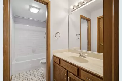 2146 Southwind Circle, Schaumburg, IL 60194 - Photo 13