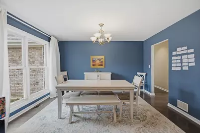 208 Rosewood Court, Westmont, IL 60559 - Photo 13