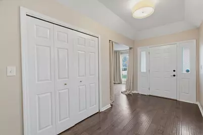 208 Rosewood Court, Westmont, IL 60559 - Photo 11