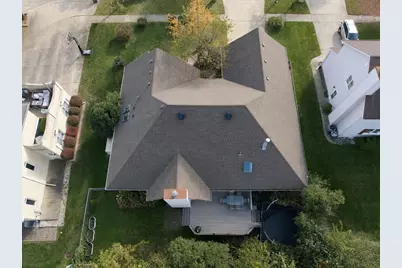 208 Rosewood Court, Westmont, IL 60559 - Photo 3