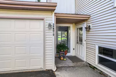 30W019 Wembly Drive, Warrenville, IL 60555 - Photo 3