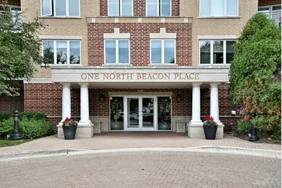 1 N Beacon Place #601, La Grange, IL 60525 - Photo 1