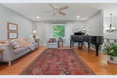 1205 E Ironwood Drive, Mount Prospect, IL 60056 - Photo 5