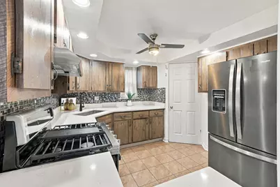3320 S 57th Court, Cicero, IL 60804 - Photo 9