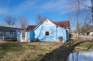 412 E Kaskaskia St, Pinckneyville, IL 62274 - Photo 3